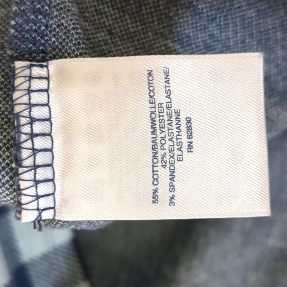 𝅺LANDS End buffalo plaid collared sweatshirt - Picture 4 of 4